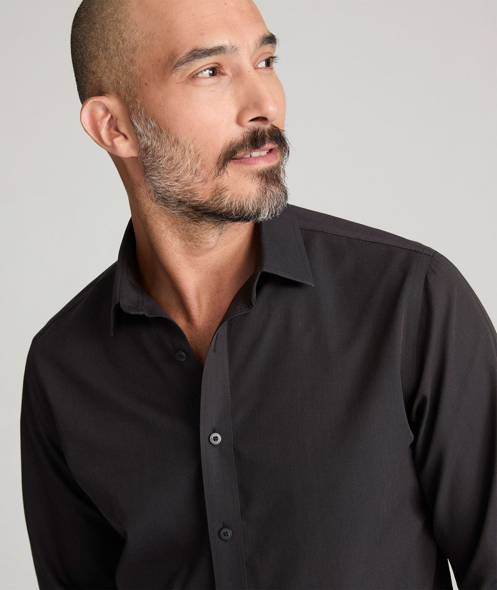 Chemise noire anti-froissement en pierre