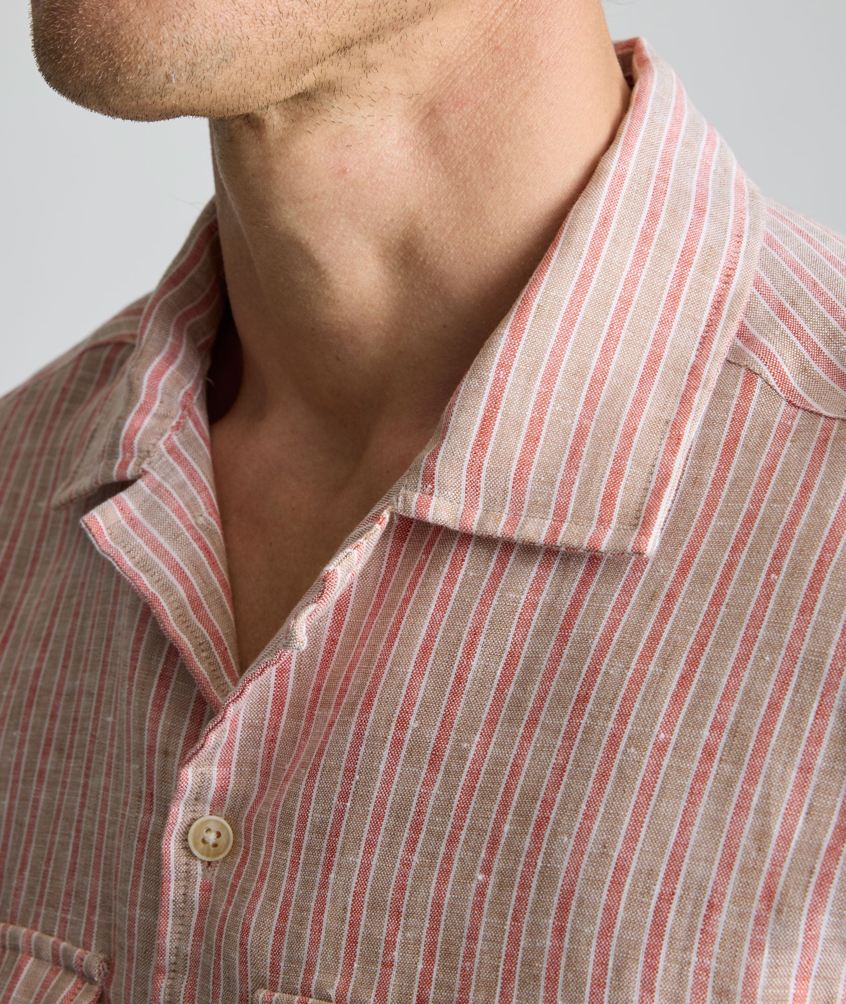 Chemise Finnegan à manches courtes en lin infroissable